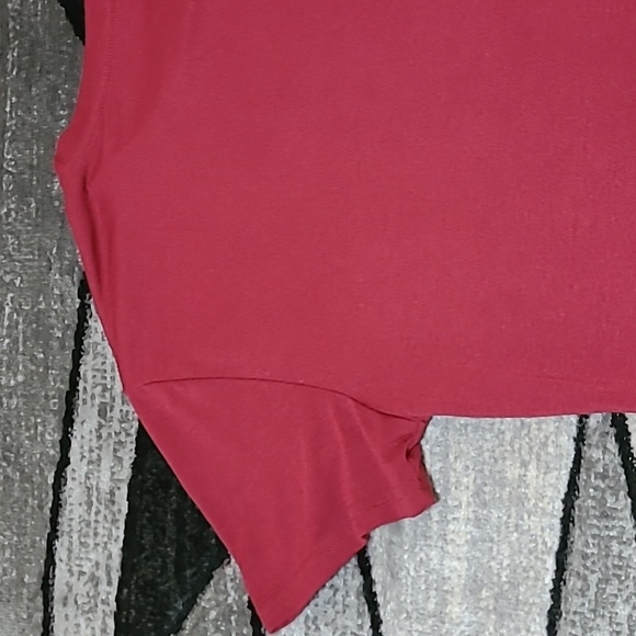 I'M A DROP THE F-BOMB KIND OF MOM MAROON TEE-SHIRT - Picture 8 of 10